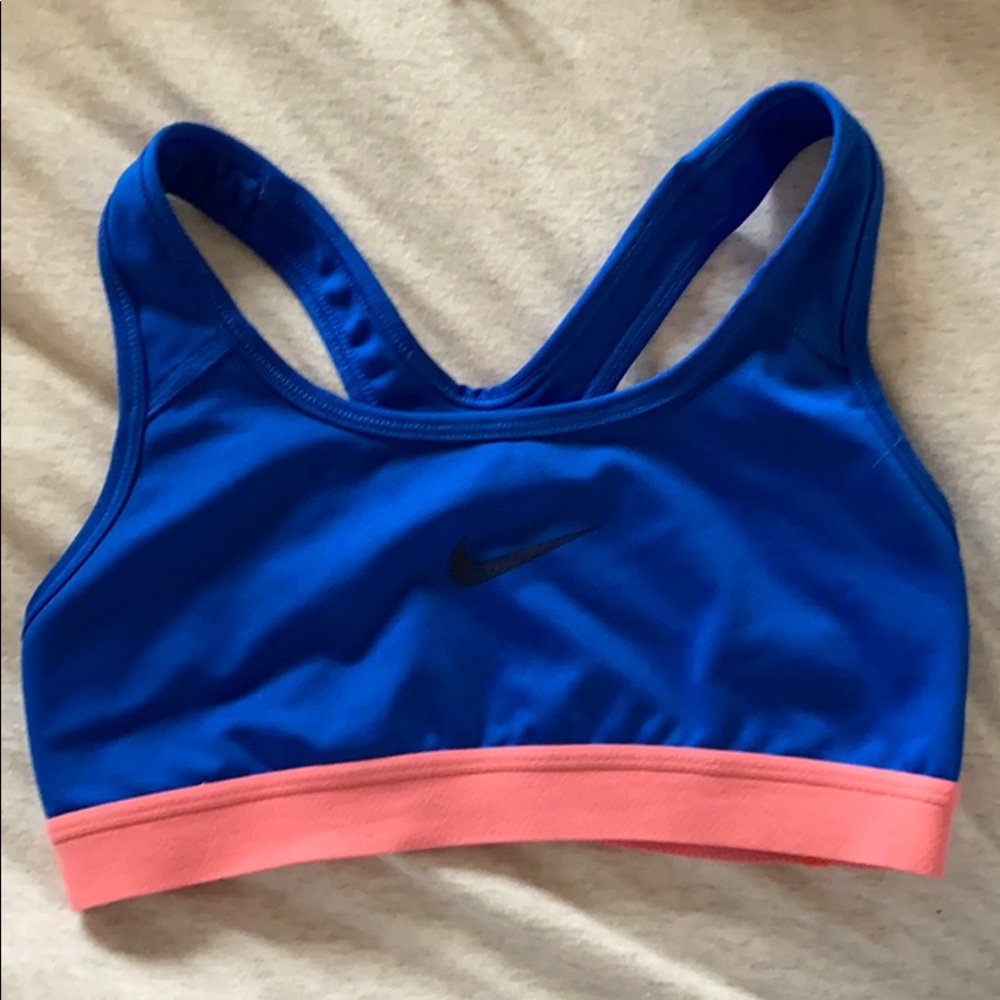 NIKE sports Bra